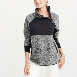 Abercrombie women's asymmetrical snap fleece